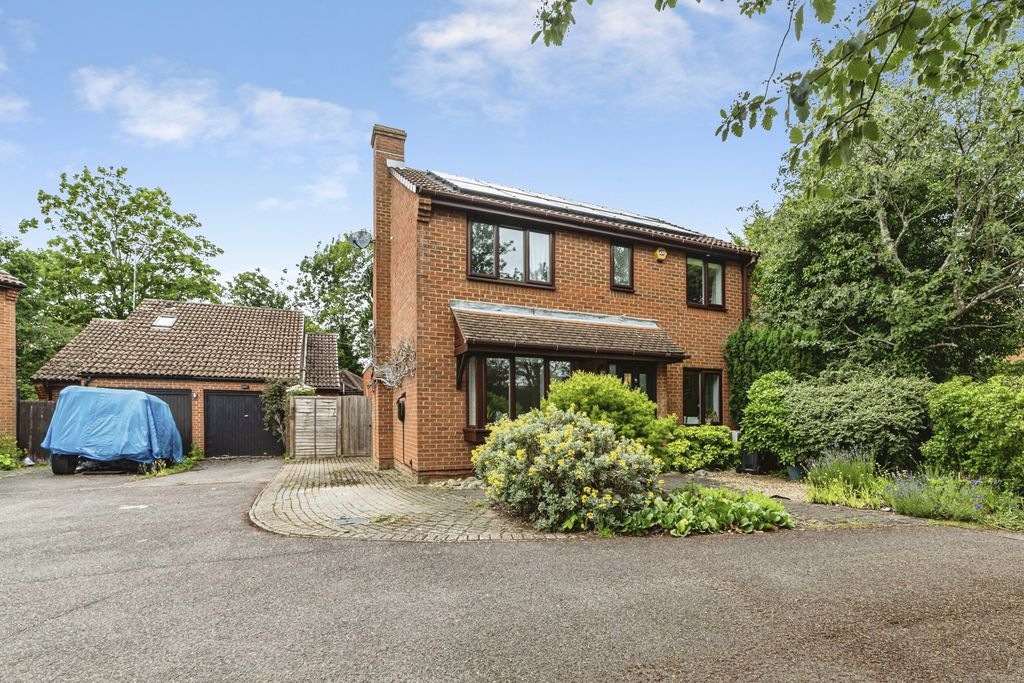 Property photo 1 of 18 Pbox-Img.Jpg