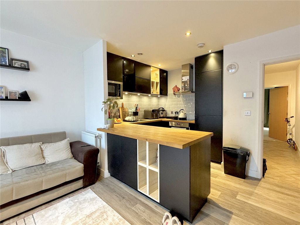 Property photo 2 of 10 Picture No. 05