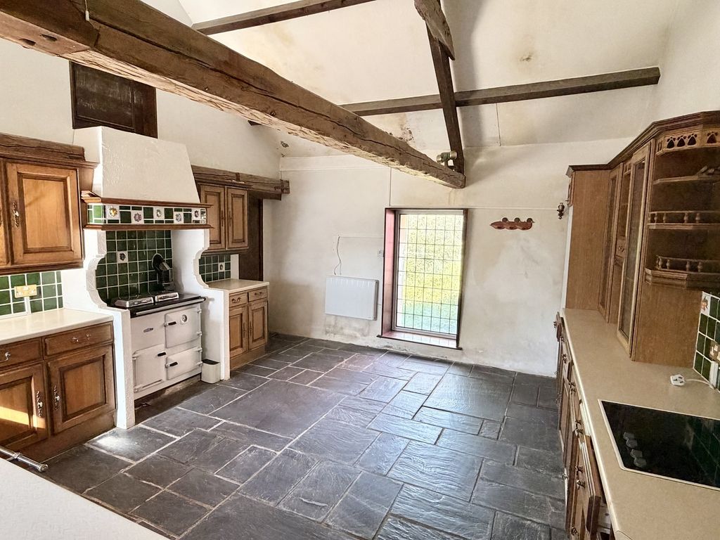 Property photo 3 of 14 Not Specified