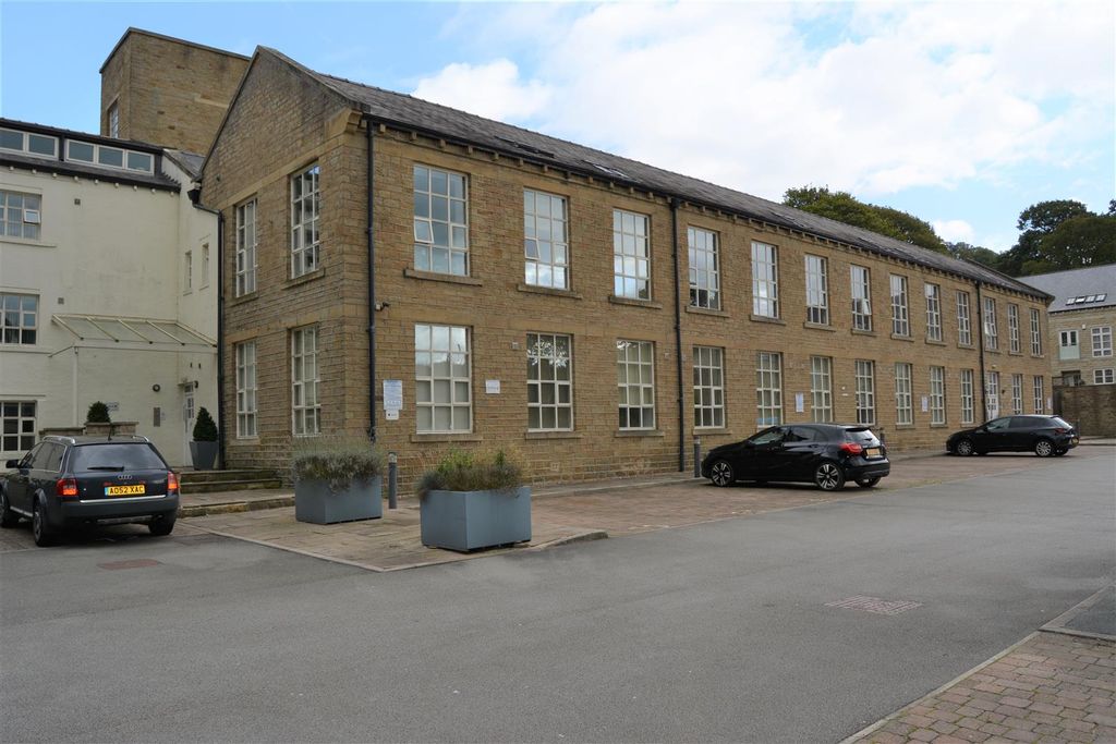Property photo 1 of 24 External Parking