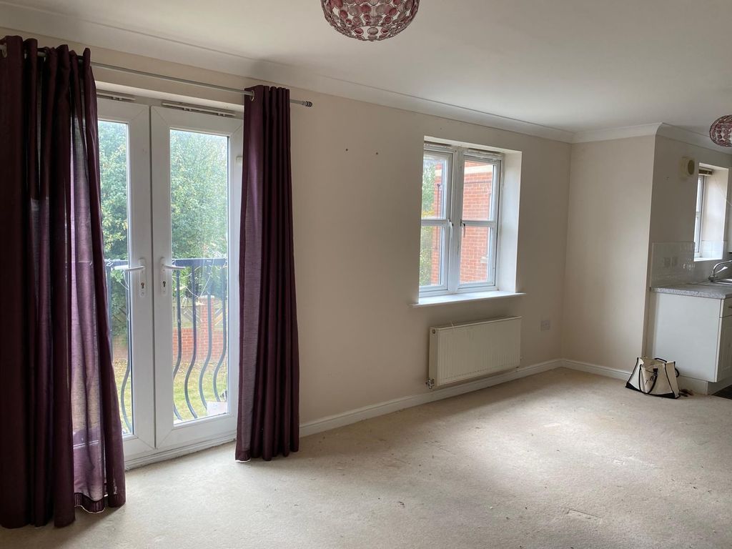 Property photo 3 of 10
