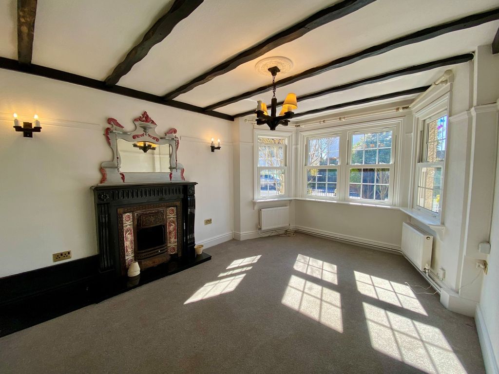 Property photo 2 of 15 Sitting Room