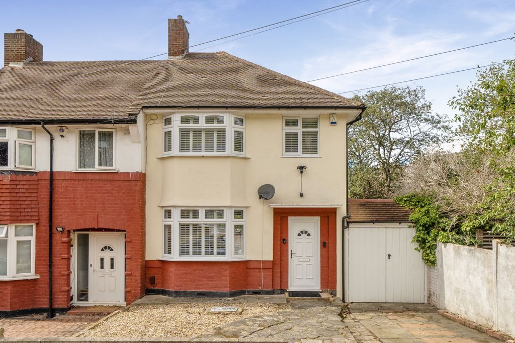 Property photo 1 of 19 5552100