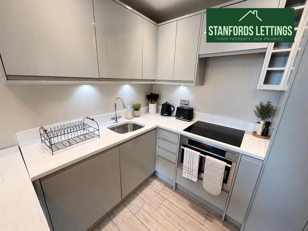 Property photo 3 of 11 87A91F94-47A3-4Bb4-8bae-602c34565F33.Png
