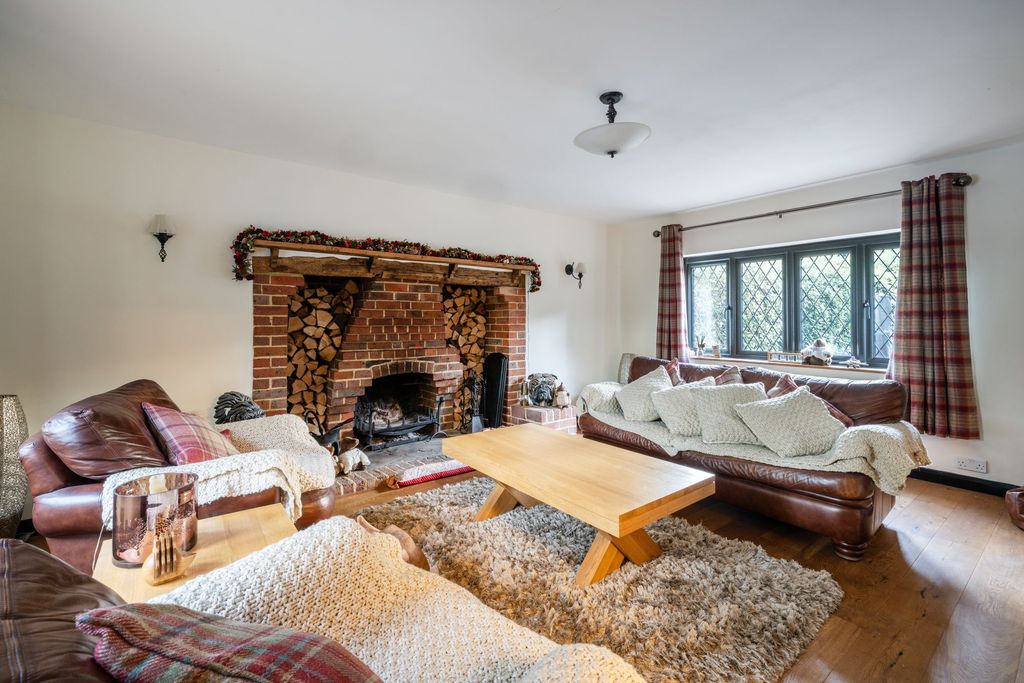 Property photo 3 of 20