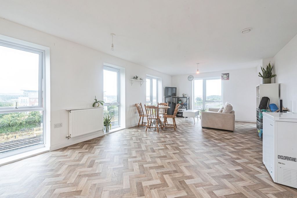 Property photo 1 of 19 Living Area