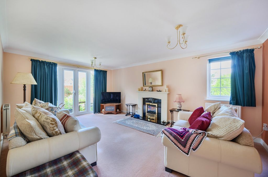 Property photo 2 of 20 1453096-20-69Fa14...