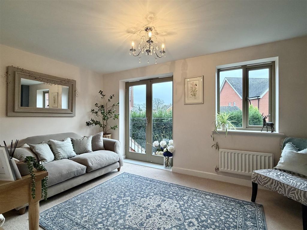 Property photo 3 of 22