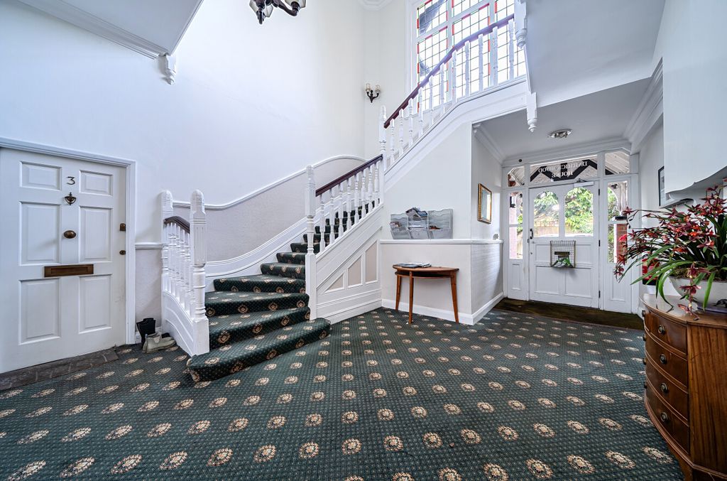 Property photo 3 of 20 Communal Hall