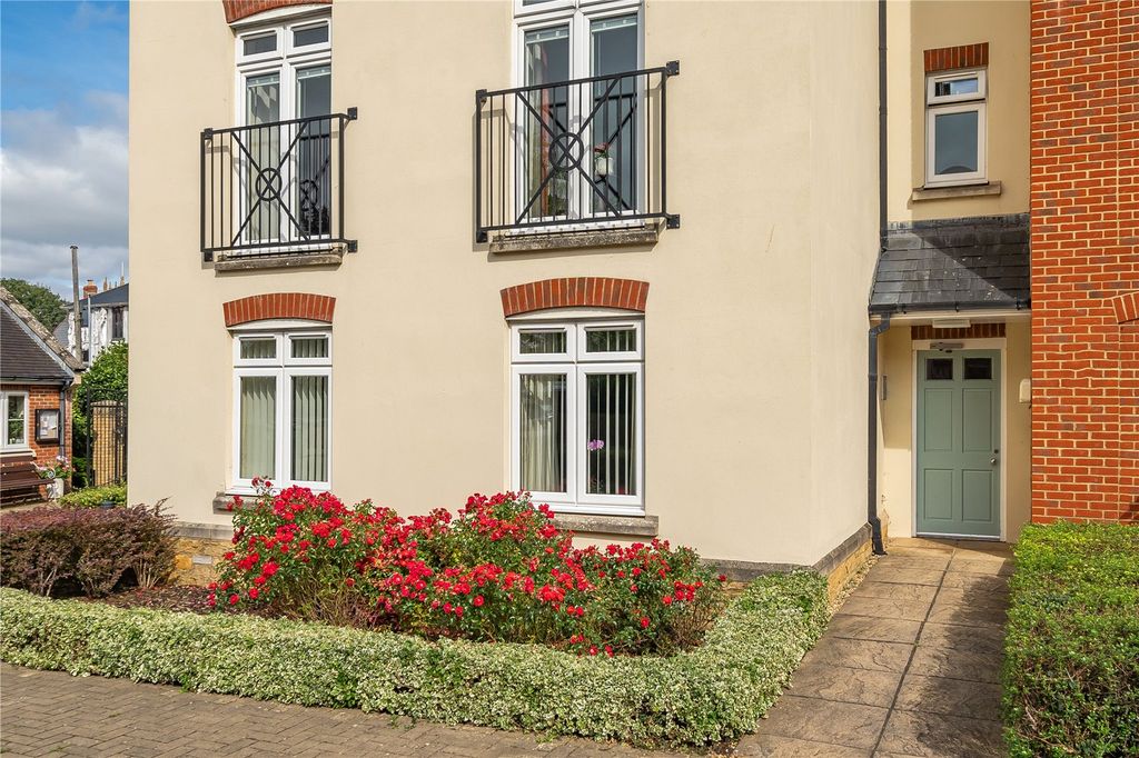 Property photo 1 of 11 Picture No. 10