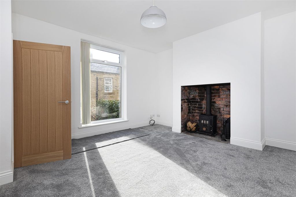 Property photo 3 of 22 Living Room