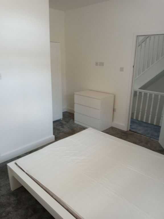 Property photo 2 of 9 Bright Modern Bedroom With Ample Storage Space...
