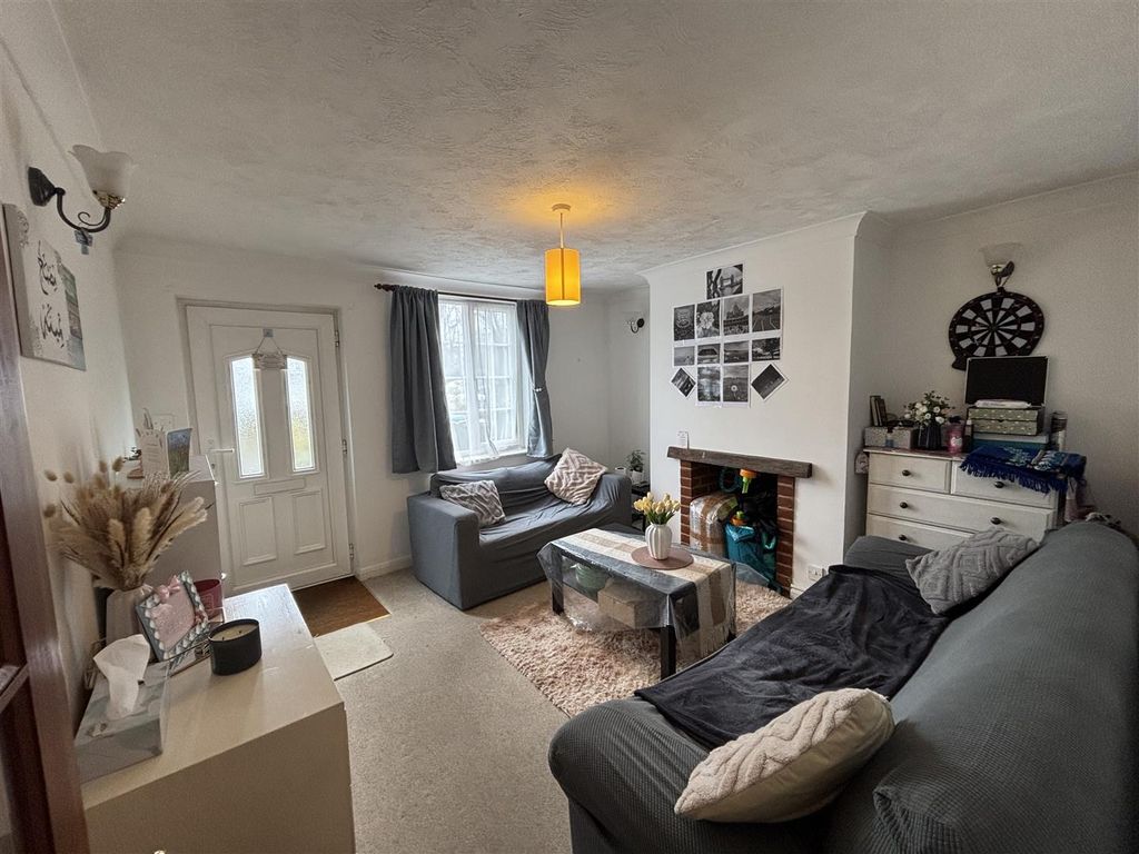 Property photo 3 of 23 St Leonards Lounge 2.Jpg