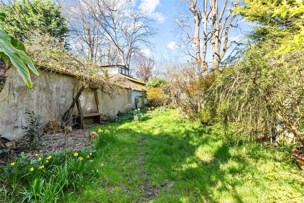 Property photo 2 of 15 Picture No. 34