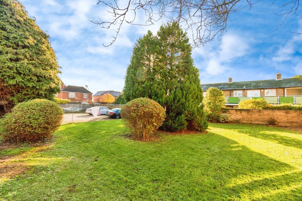 Property photo 2 of 12 Pbox-Img.Jpg