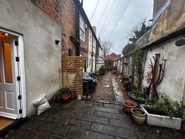 Property photo 1 of 18 Garden