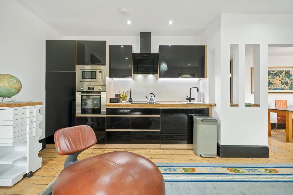 Property photo 3 of 28