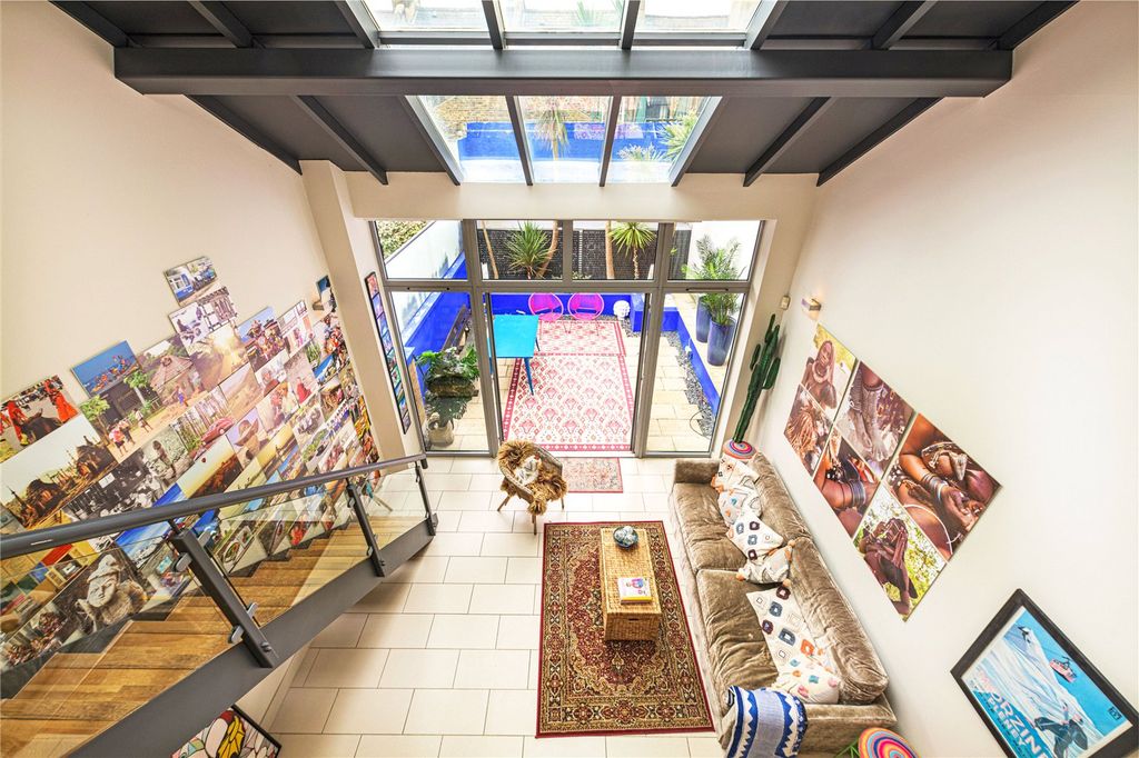 Property photo 3 of 16 Living Area