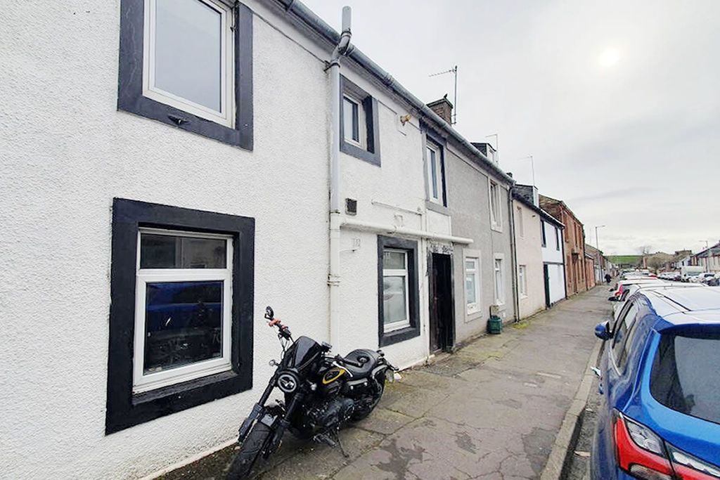 Property photo 1 of 2