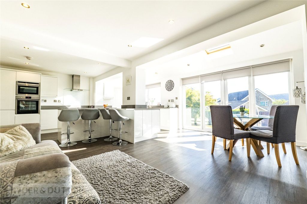 Property photo 3 of 22 Open Plan Living