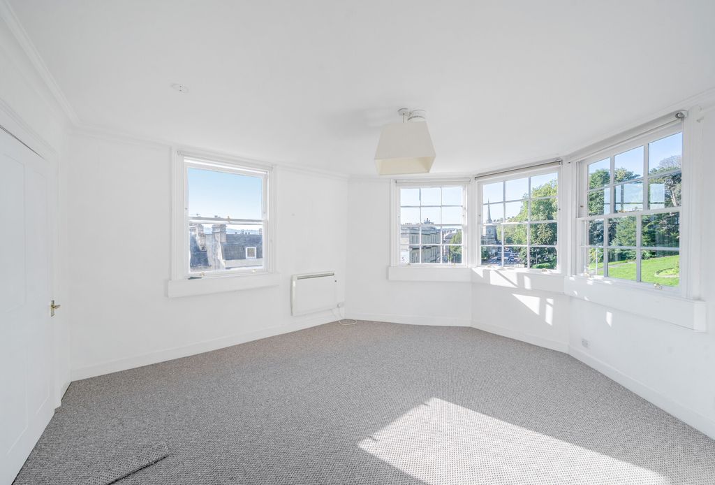 Property photo 1 of 15 Sitting Room