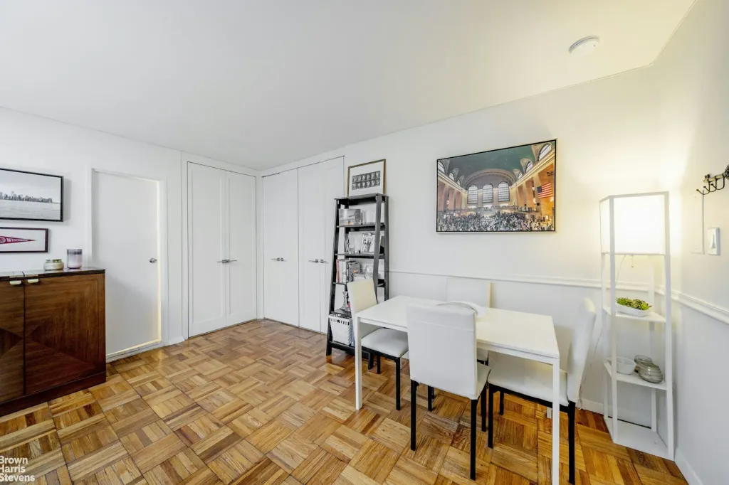 Property photo 3 of 6 <Alttext/>