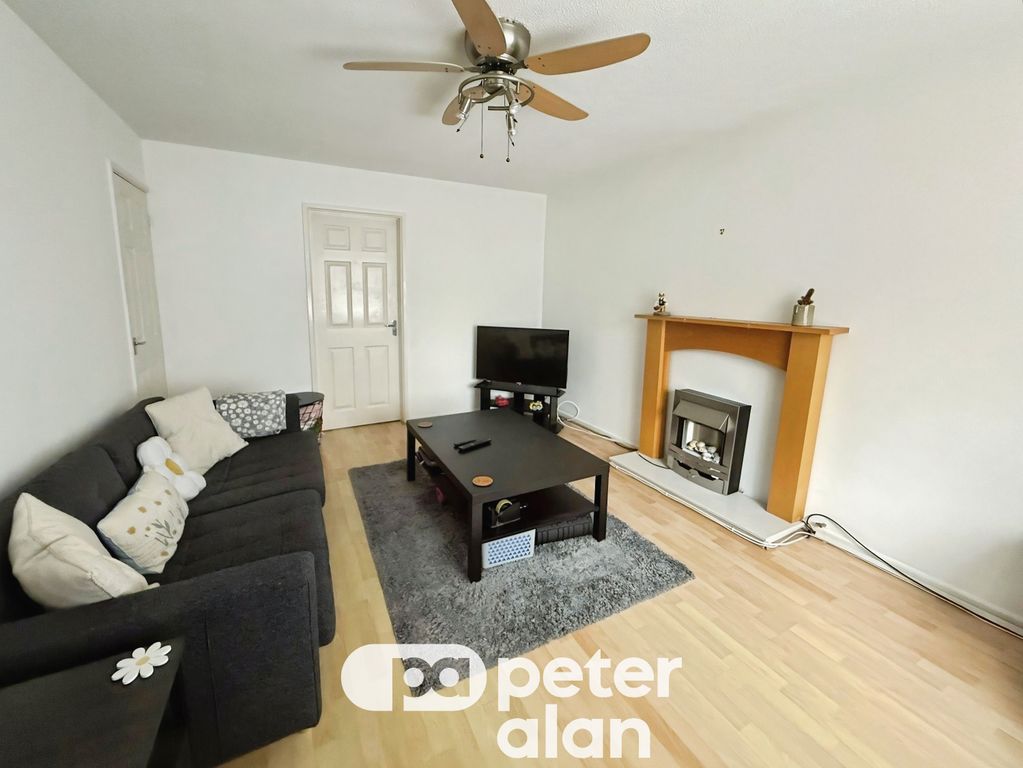 Property photo 3 of 11