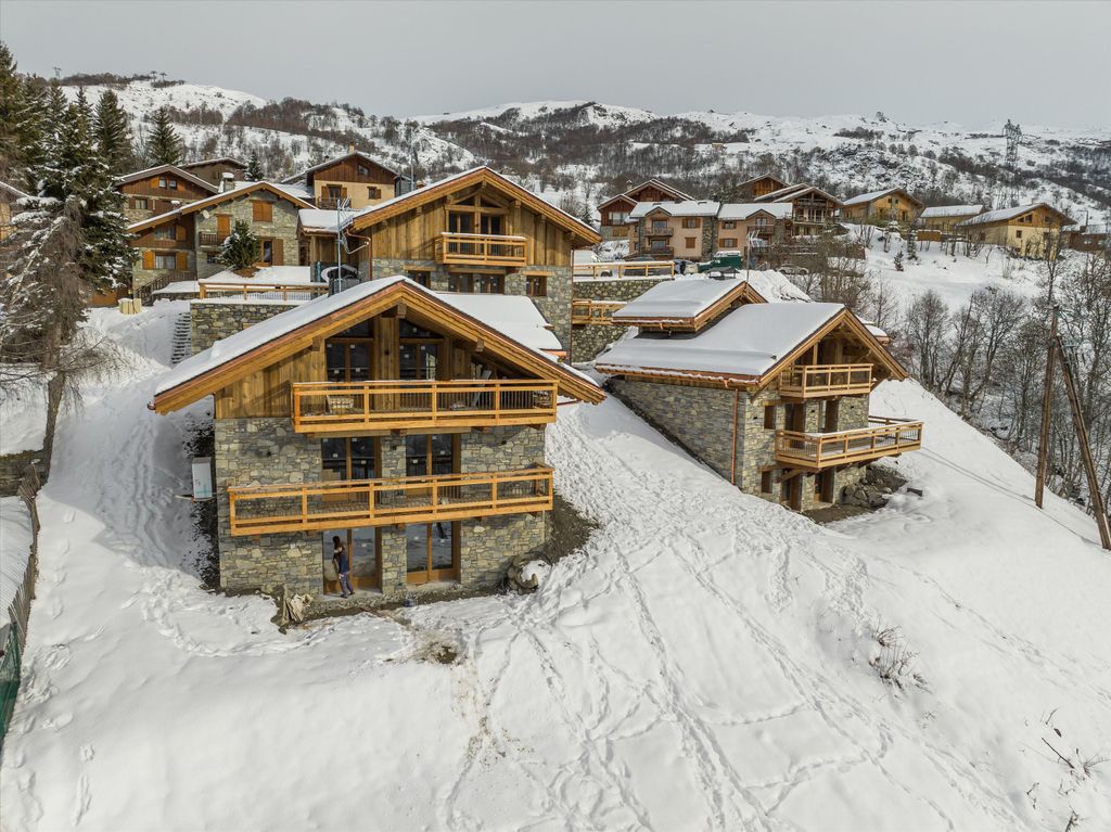 Property photo 1 of 17 Image