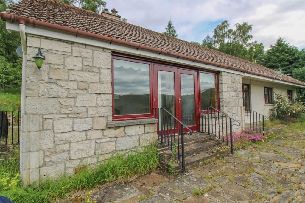 Property photo 1 of 24 Front.Jpg