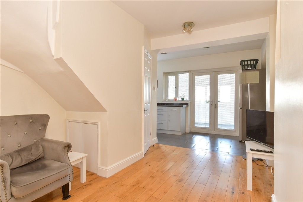 Property photo 2 of 12 Dining Area