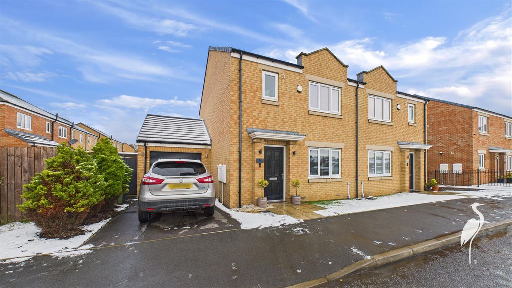 Property photo 1 of 21 Cam03169G0-Pr0123-Still022.Jpg