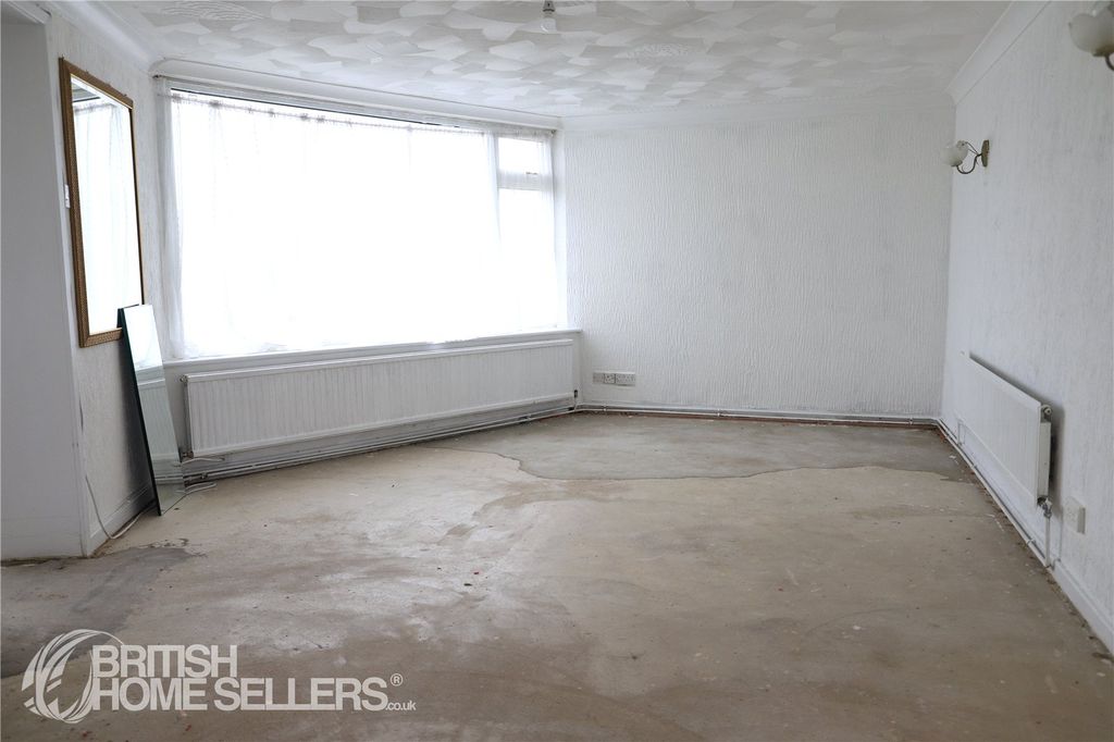 Property photo 3 of 16 Picture No. 15