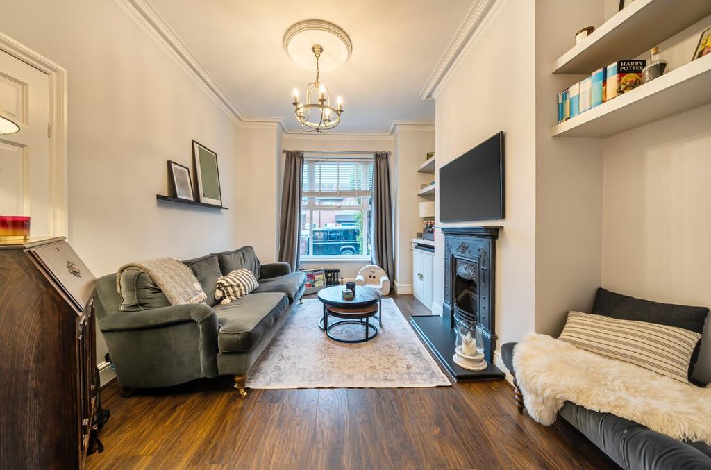 Property photo 3 of 19 1407710-9-6985d3Bfd7Deb.Jpg