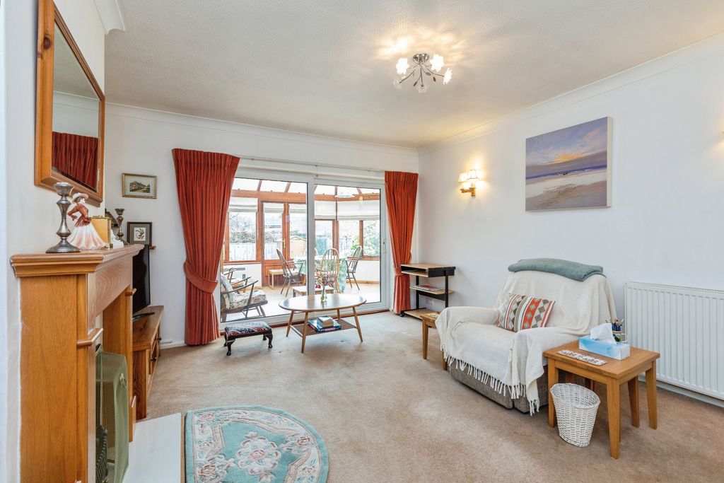 Property photo 2 of 19 Img_0893