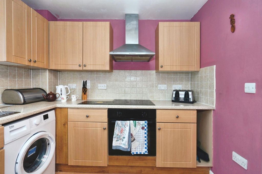 Property photo 2 of 19