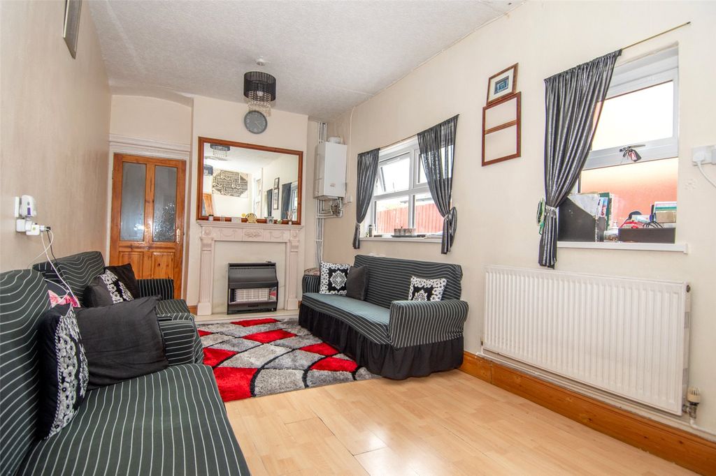 Property photo 3 of 18 Picture No. 23