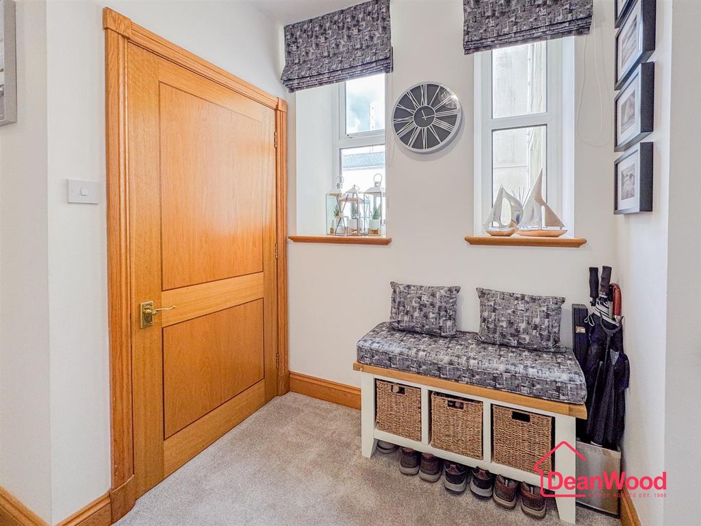 Property photo 3 of 29 Untitled-257.Jpg
