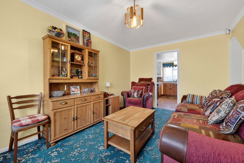 Property photo 3 of 15