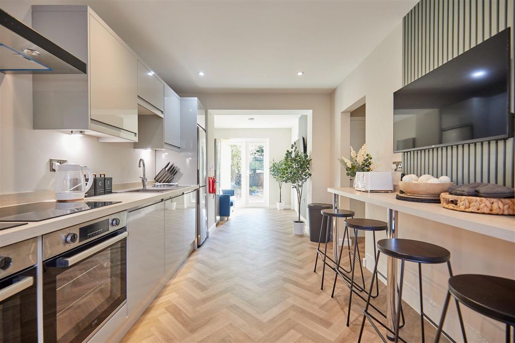 Property photo 2 of 25 97 Friends Road 3.Jpg