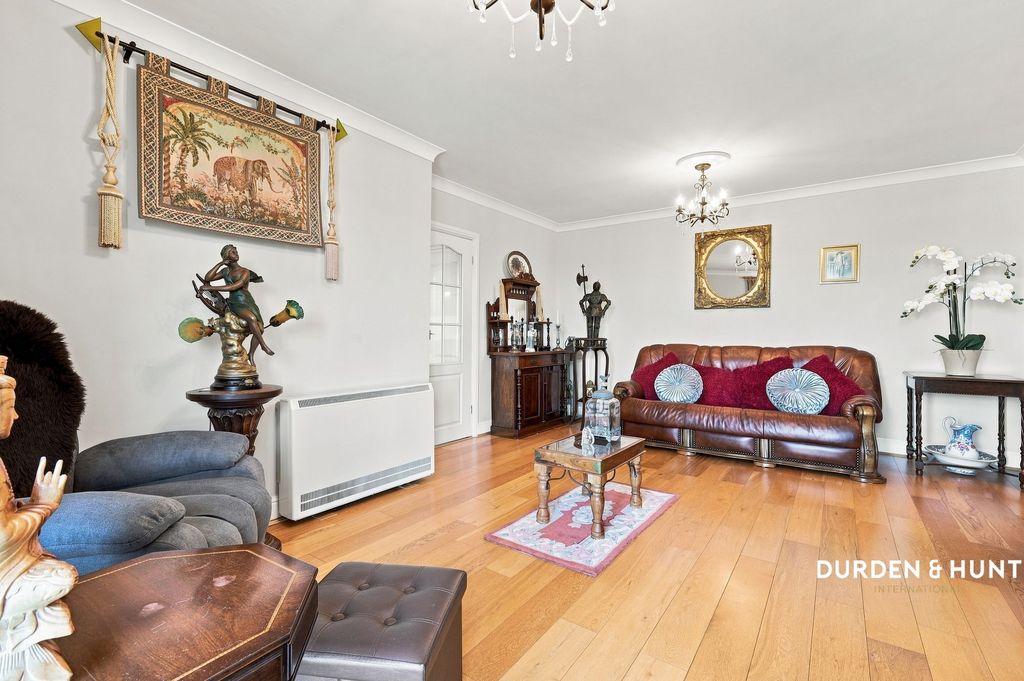 Property photo 2 of 16