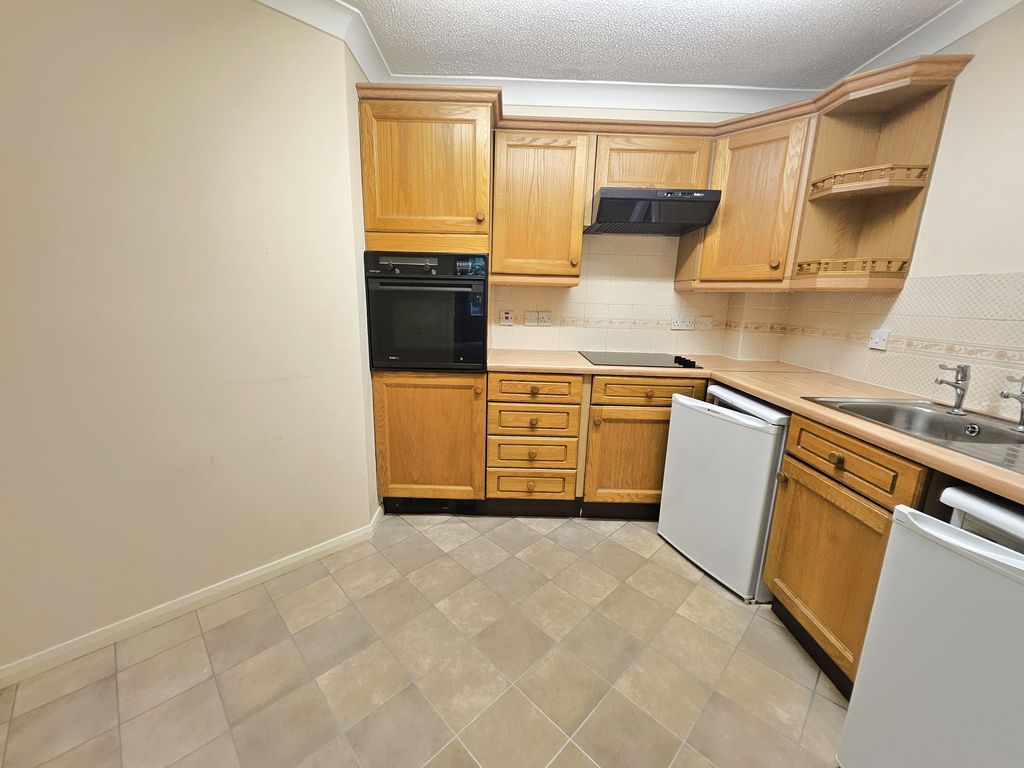 Property photo 3 of 9 Photo 7