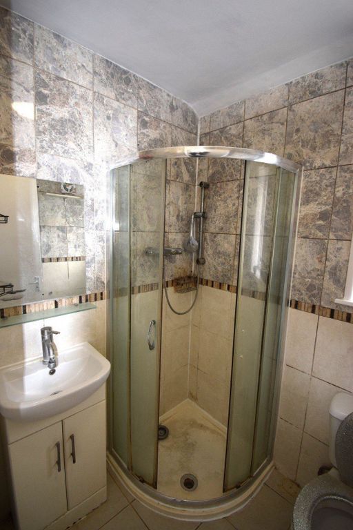 Property photo 3 of 28 Gallery