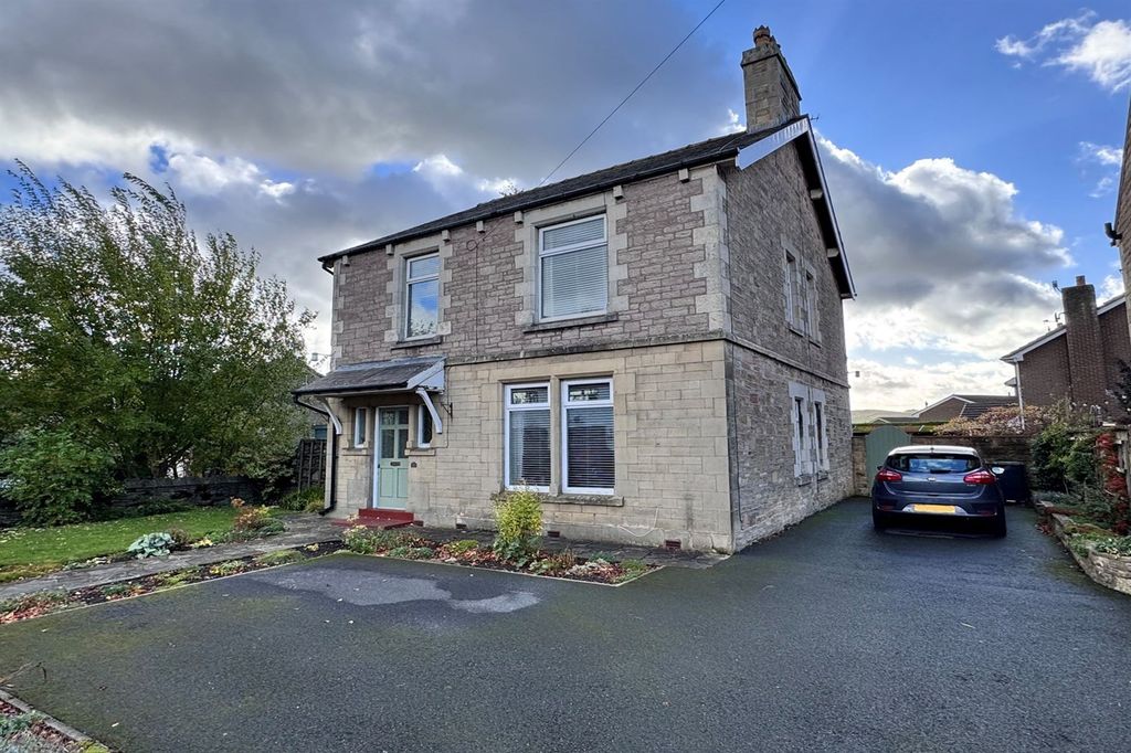 Property photo 1 of 23 (Main)