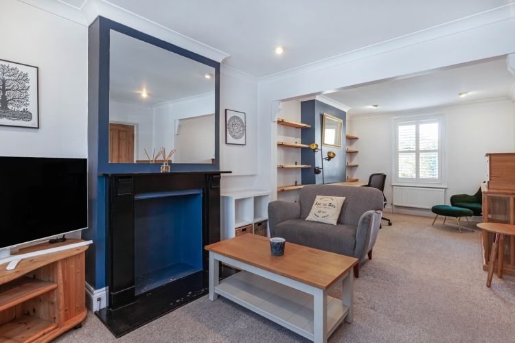 Property photo 3 of 9 309091