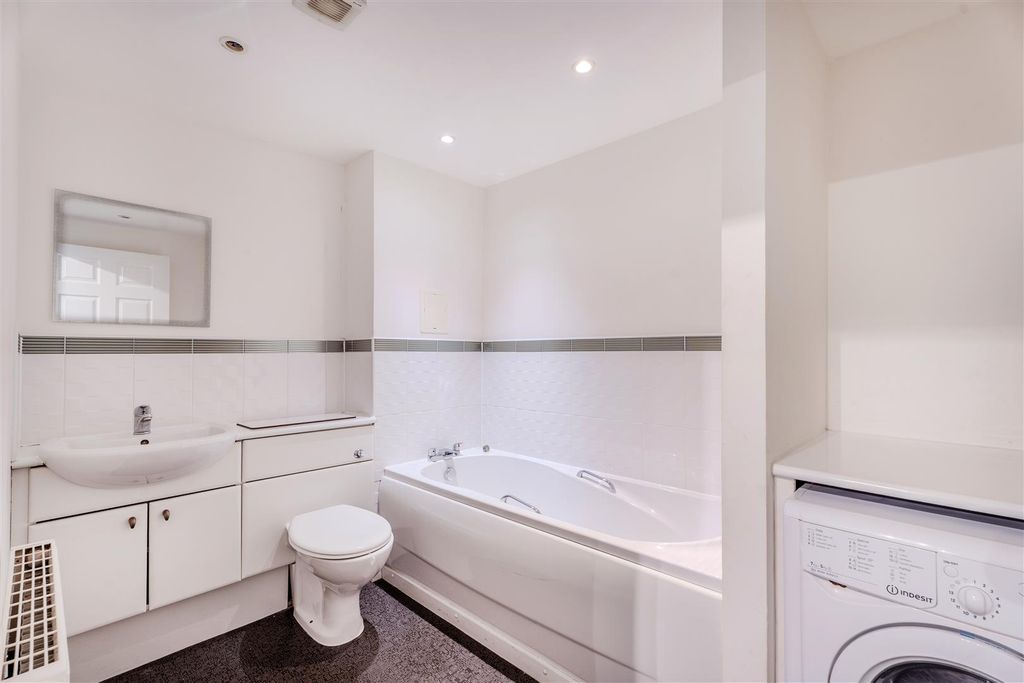 Additional image 12 of 2 bed flat for saleMay Gardens, Wishaw ML2