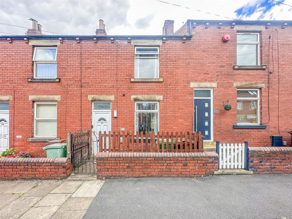 Property photo 1 of 8
