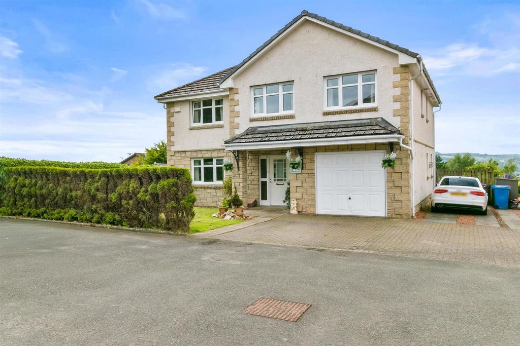Property photo 1 of 46