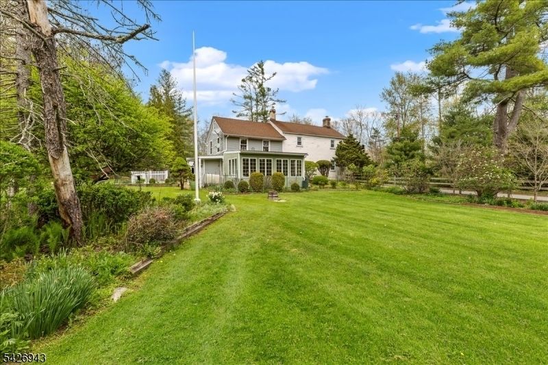 Property photo 3 of 8 <Alttext/>