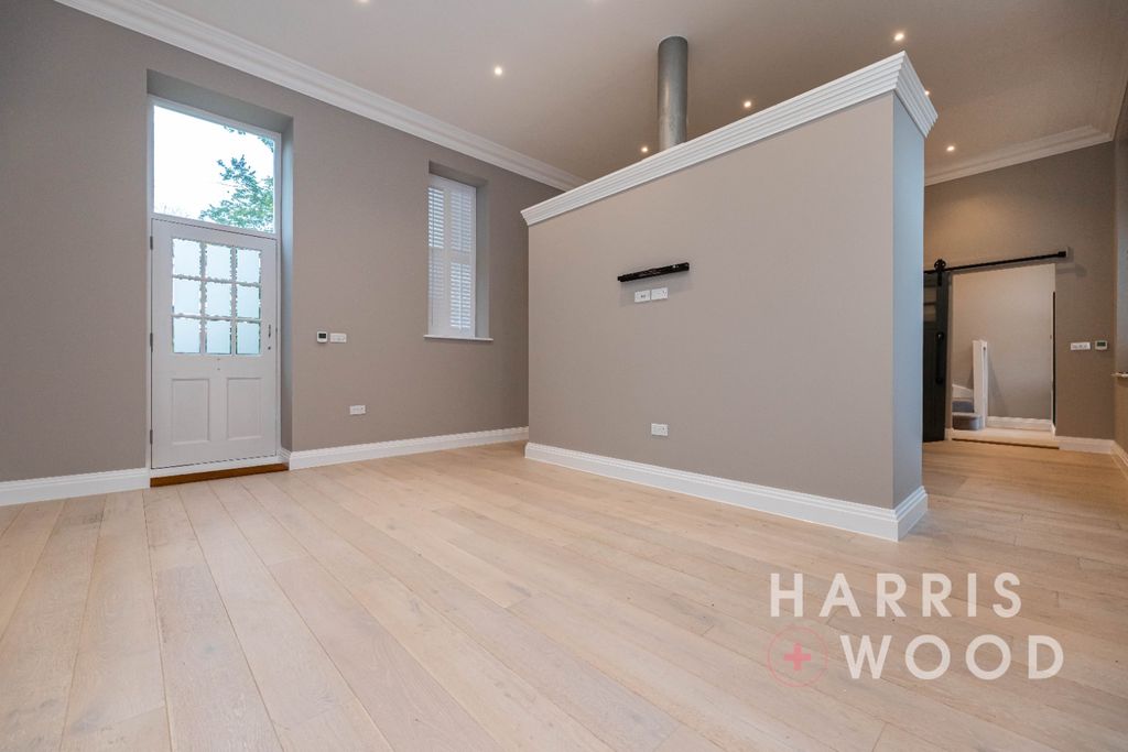 Property photo 2 of 29 4228332