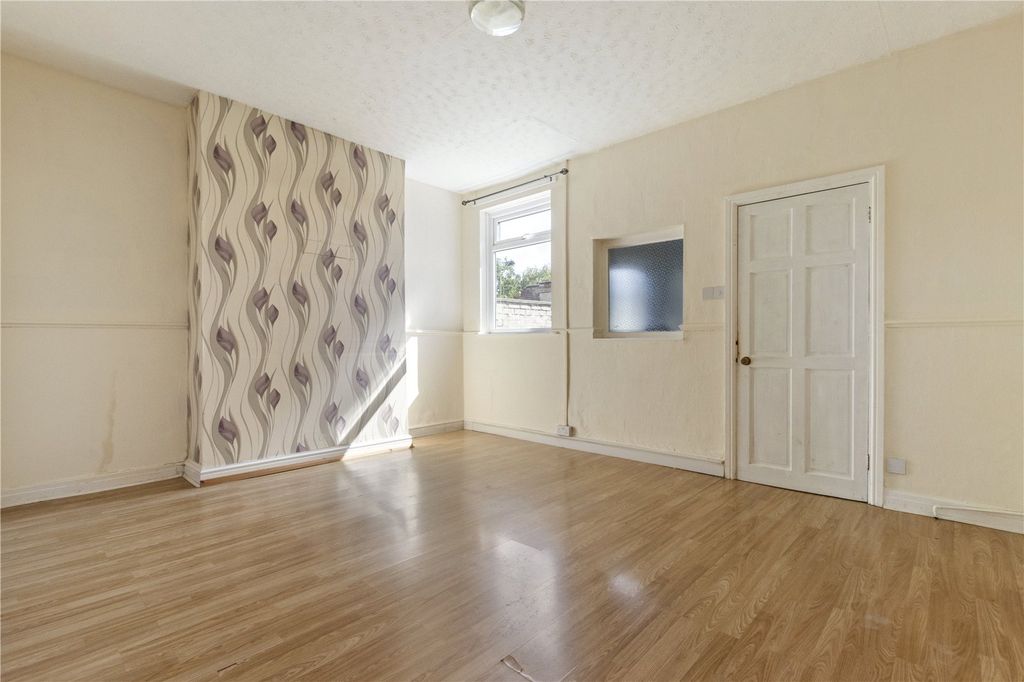 Property photo 3 of 25 Picture No. 23